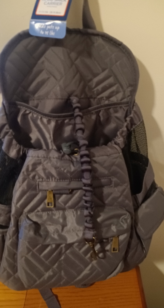 Pet carrying bag hold up to 15 lb